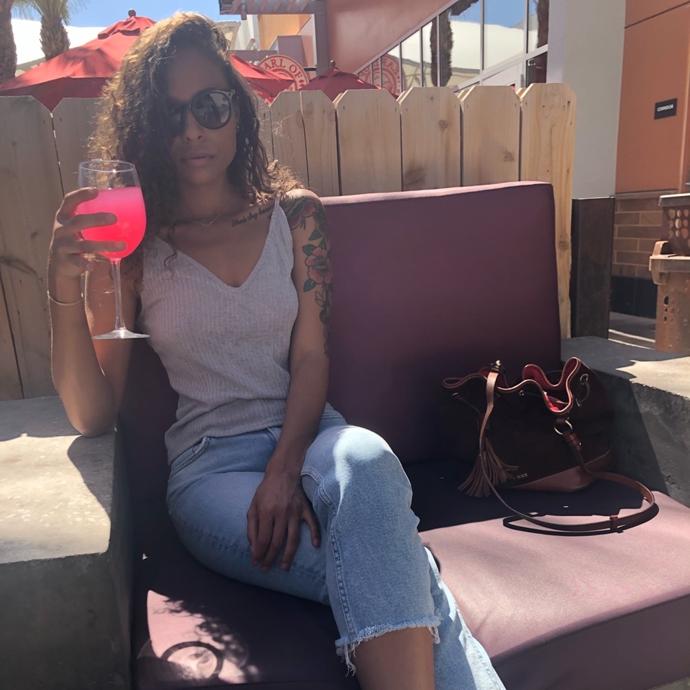 Meet your Posher, Kayla